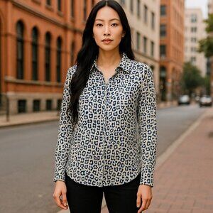 Untuckit Wrinkle Free Leopard print Button down Blouse 6